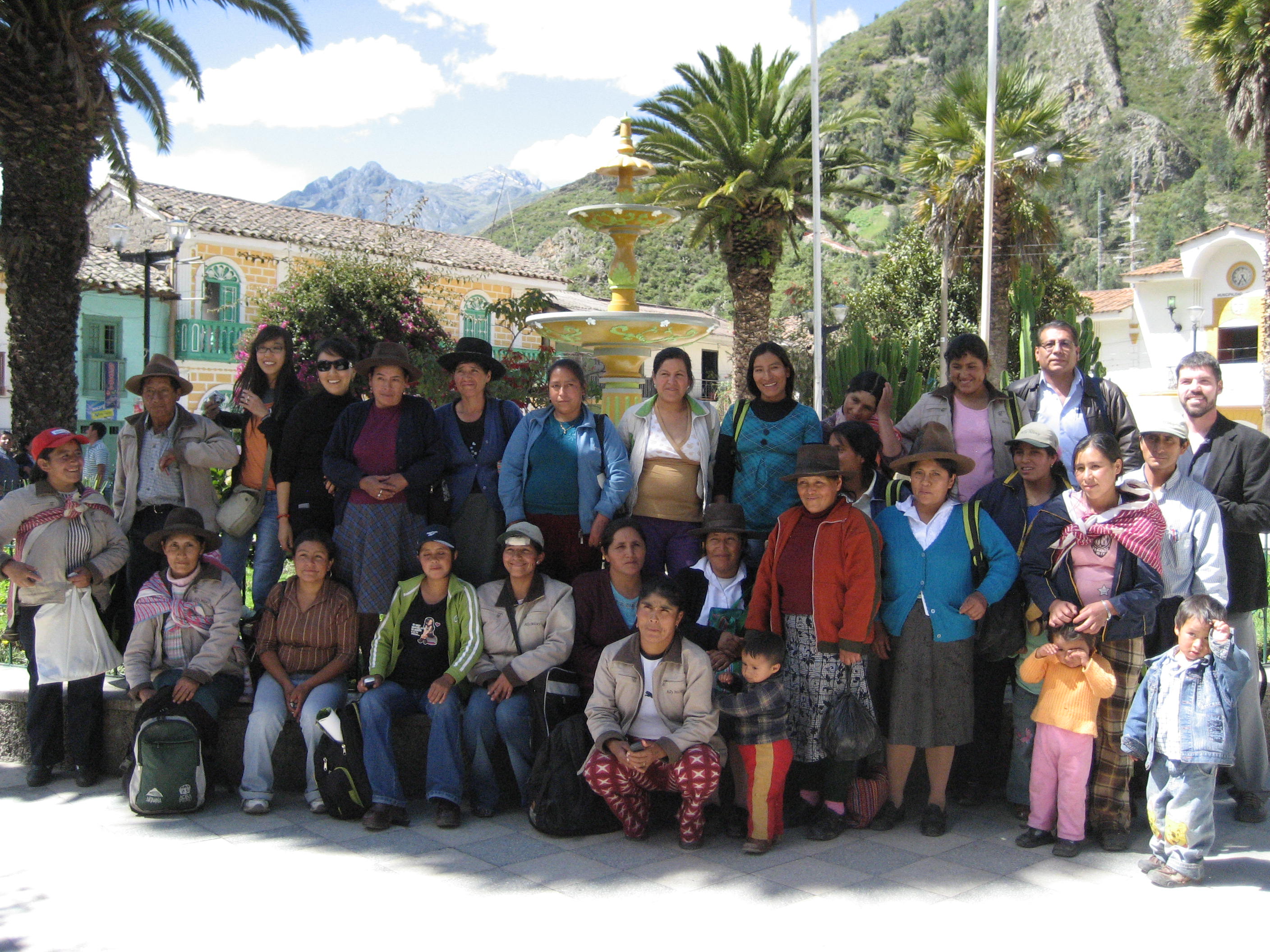 Participants in the AIEPI Móvil community training, Huari, Ancash, April 2010